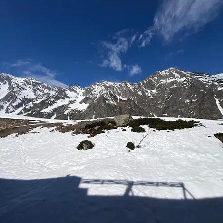 Piau-engaly Balcon Vue Sur Montagne Pied Pistes Proche Commerces Appartement Aragnouet