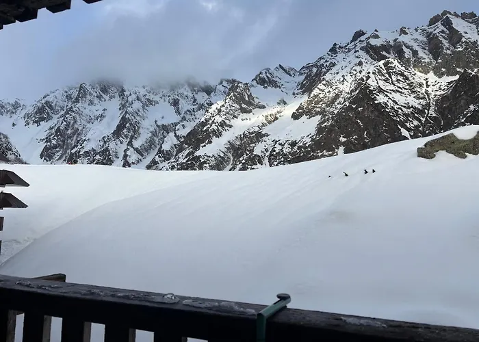 Piau-engaly Balcon Vue Sur Montagne Pied Pistes Proche Commerces Appartement Aragnouet