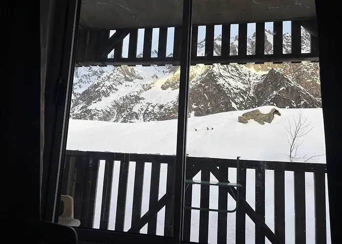 Appartement Piau-engaly Balcon Vue Sur Montagne Pied Pistes Proche Commerces